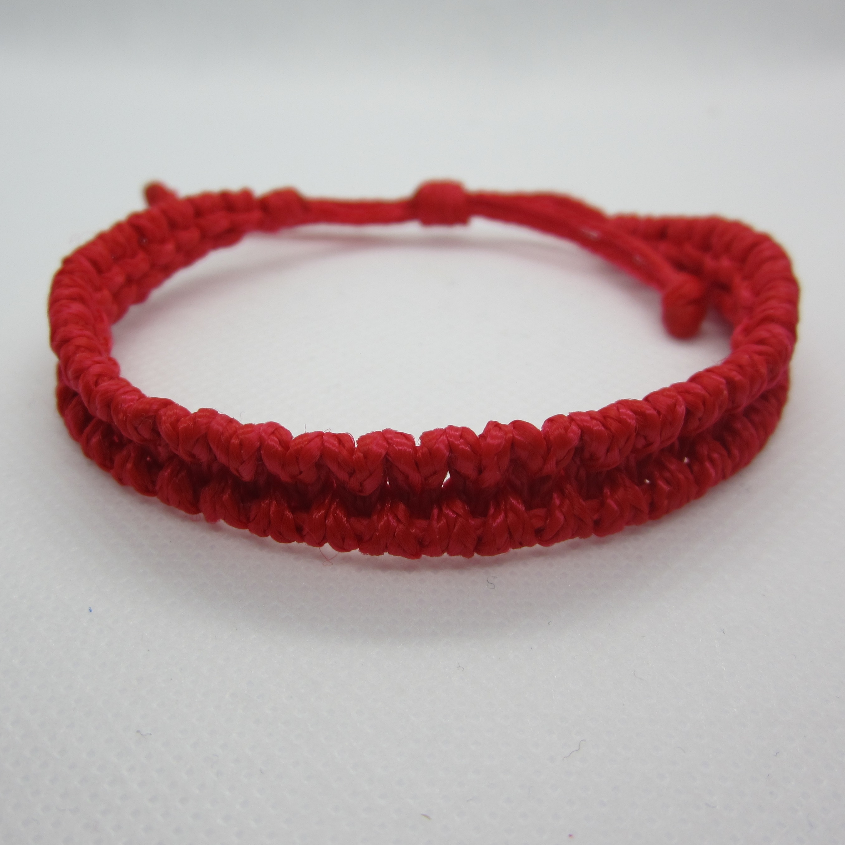 Bracelet macrame red